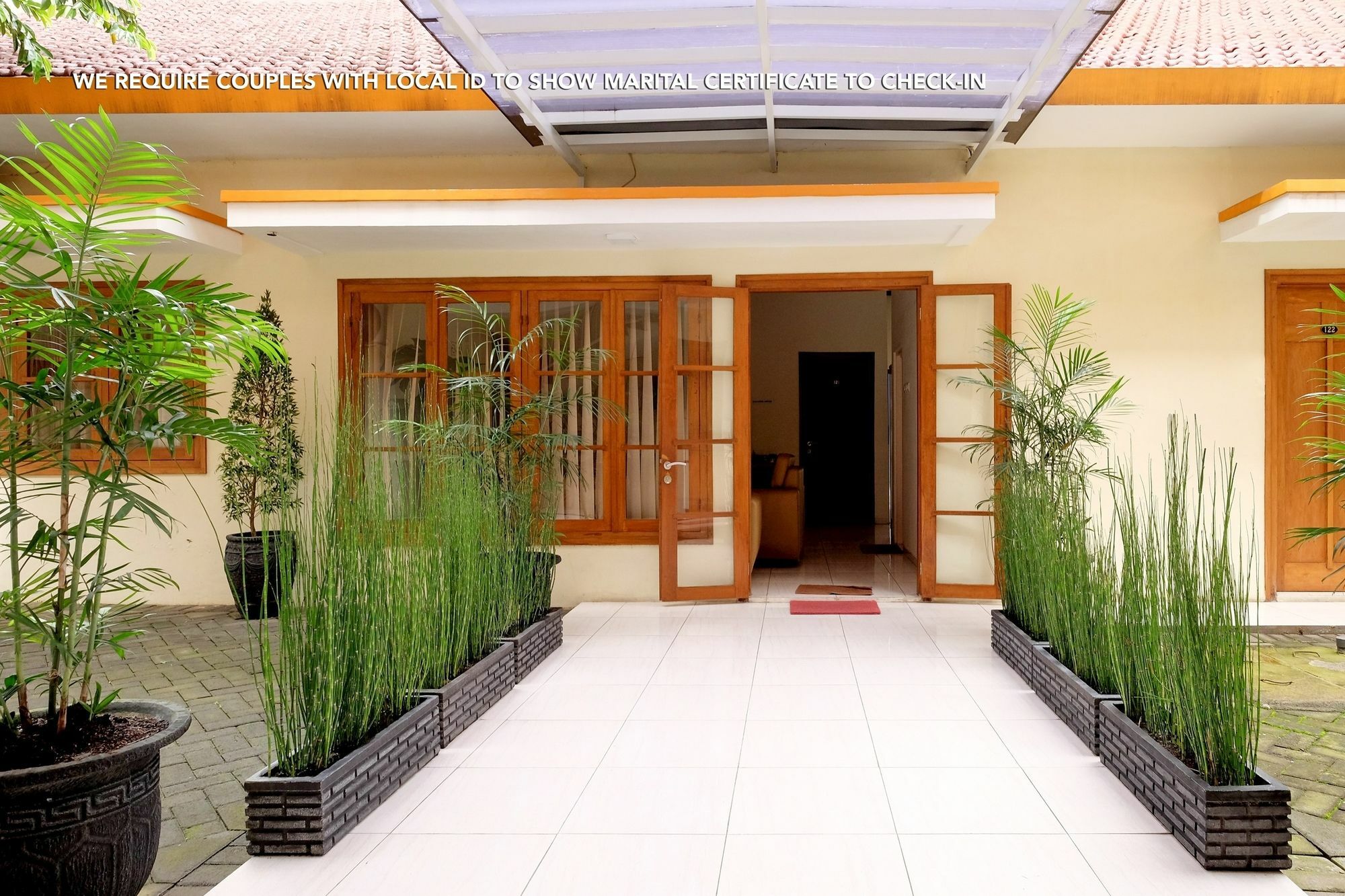 Zen Rooms Near Stasiun Kota Baru Malang Esterno foto